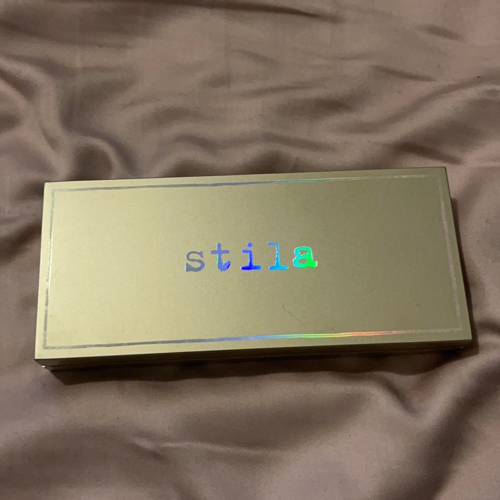 Still Little White Lies Highlighter Palette